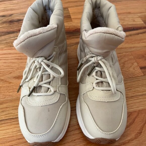 EDDIE BAUER | Balasana Quilted Upper Boot Women's Size 9 M - Picture 1 of 10